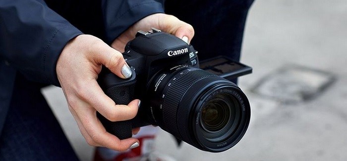 Canon EOS 77D ostření a stabilizace obrazu